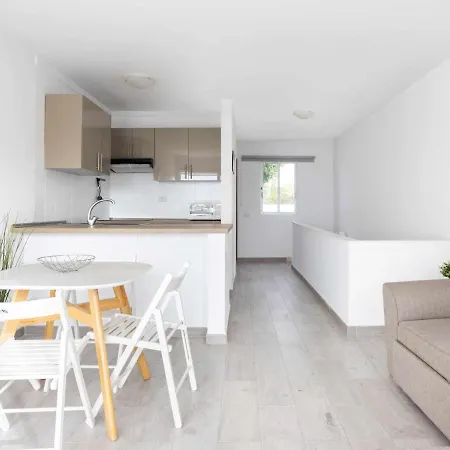 Apartamento Playa De La Arena, 2 Dormitorios, 5 Personas - Es-284-2 *